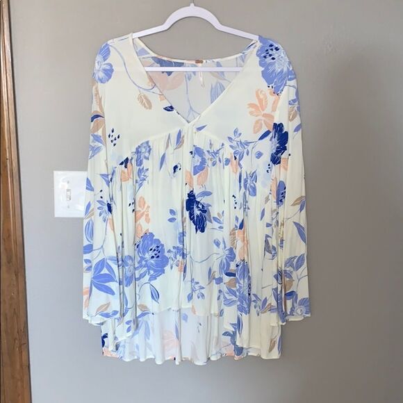 Free people flowy floral shirt, size S. - Picture 1 of 5